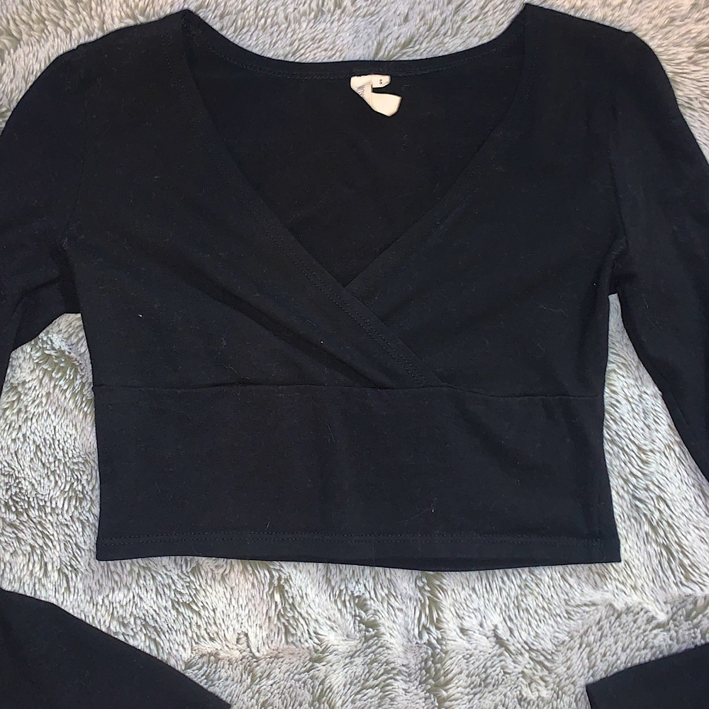Pacsun LA Hearts Woman’s Black Longsleeve Cropped